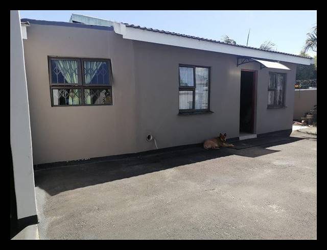 2 BEDROOM HOUSE FOR SALE IN BRACKENHAM